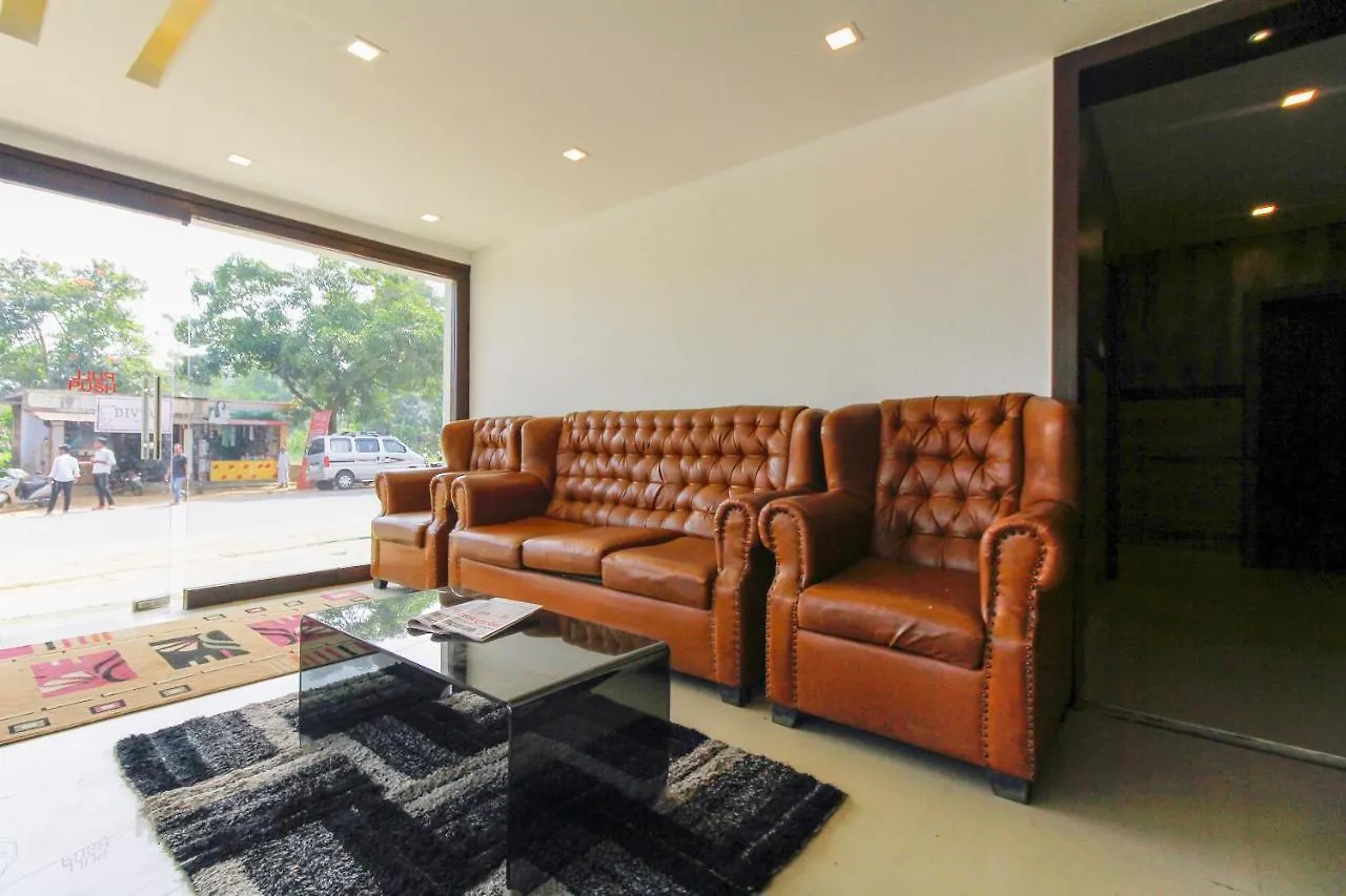 Oyo 26990 Hotel Ivory Grande Kalpetta
