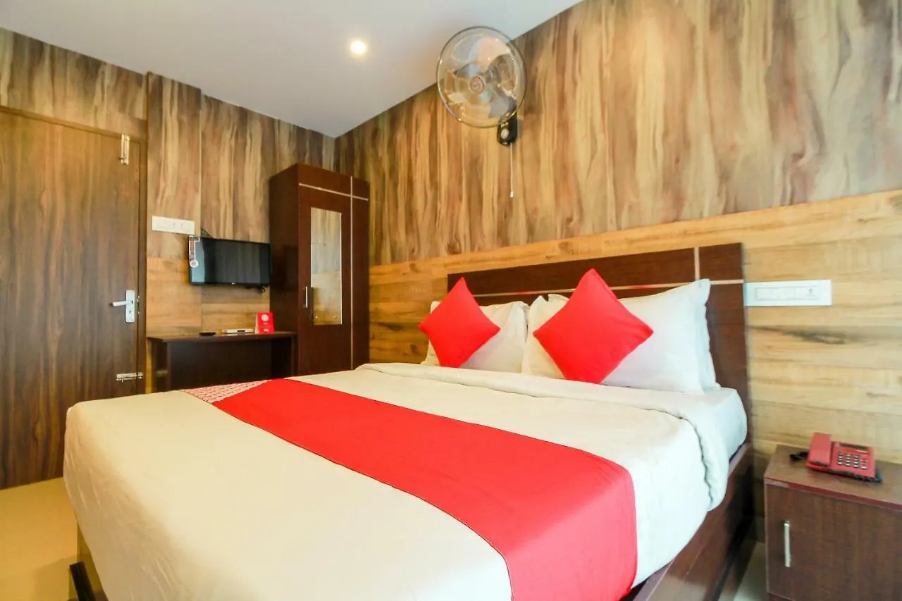 ***  Oyo 26990 Hotel Ivory Grande Kalpetta India